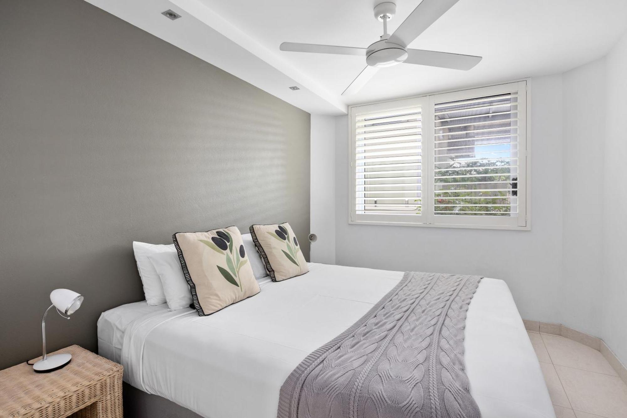 Fairshore 12: Absolute Beachfront, Direct Beach & Pool Access Noosa Heads Exterior photo